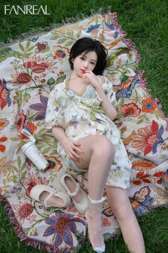 Picture of 153cm/5ft B-cup Silicone Sex Doll – Molly