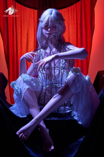 Picture of 165cm/5ft5 F-cup Silicone Sex Doll – Dream (Real Skin Texture Version & Closed-Eye Version)