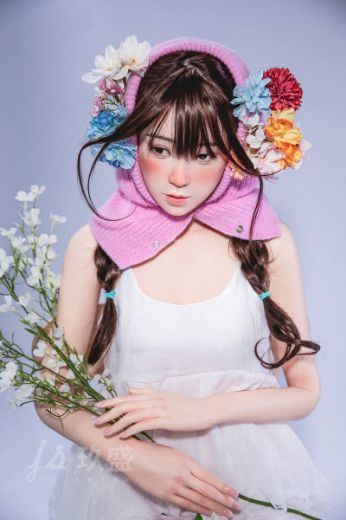 Picture of 150cm/4ft11 B-cup Silicone Sex Doll – Enya