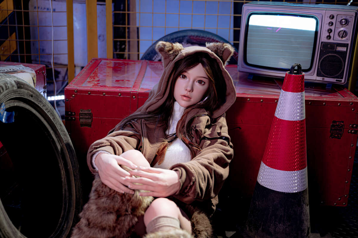 Picture of FU Hybrid Sex Doll 150cm/4ft11 B-cup Silicone Head Sex Doll – Sally