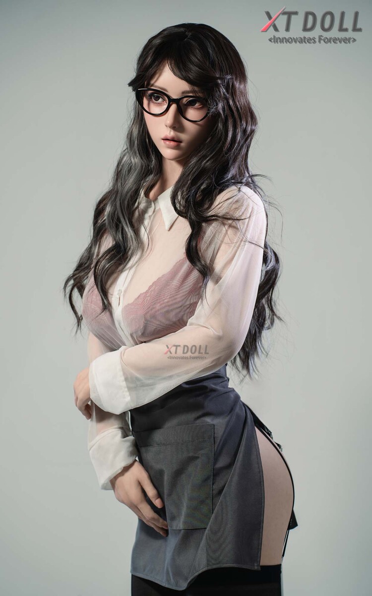Picture of XT Doll 165cm/5ft5 E-cup Silicone Sex Doll – Lucy