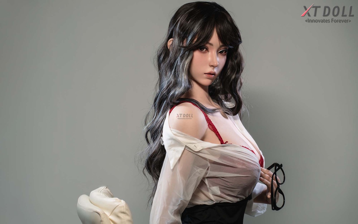 Picture of XT Doll 165cm/5ft5 E-cup Silicone Sex Doll – Lucy