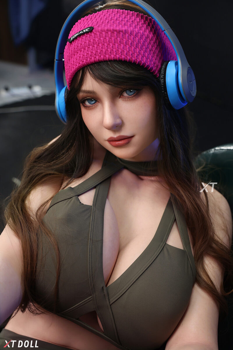 Picture of XT Doll 166cm/5ft5 H-cup Silicone Sex Doll – Natalie