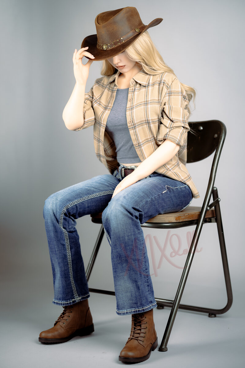 Picture of XNX Sino Doll 160cm/5ft3 B-cup Silicone Sex Doll – Mag Wallis