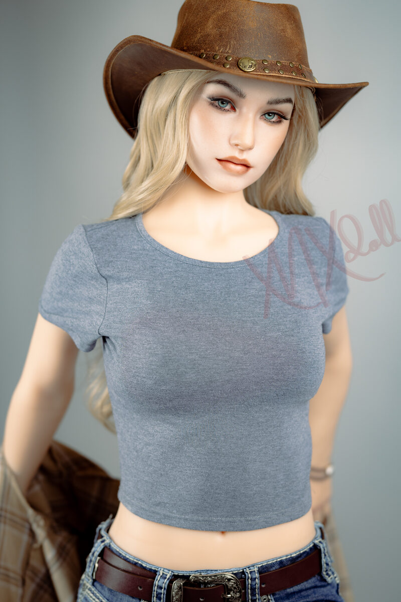 Picture of XNX Sino Doll 160cm/5ft3 B-cup Silicone Sex Doll – Mag Wallis