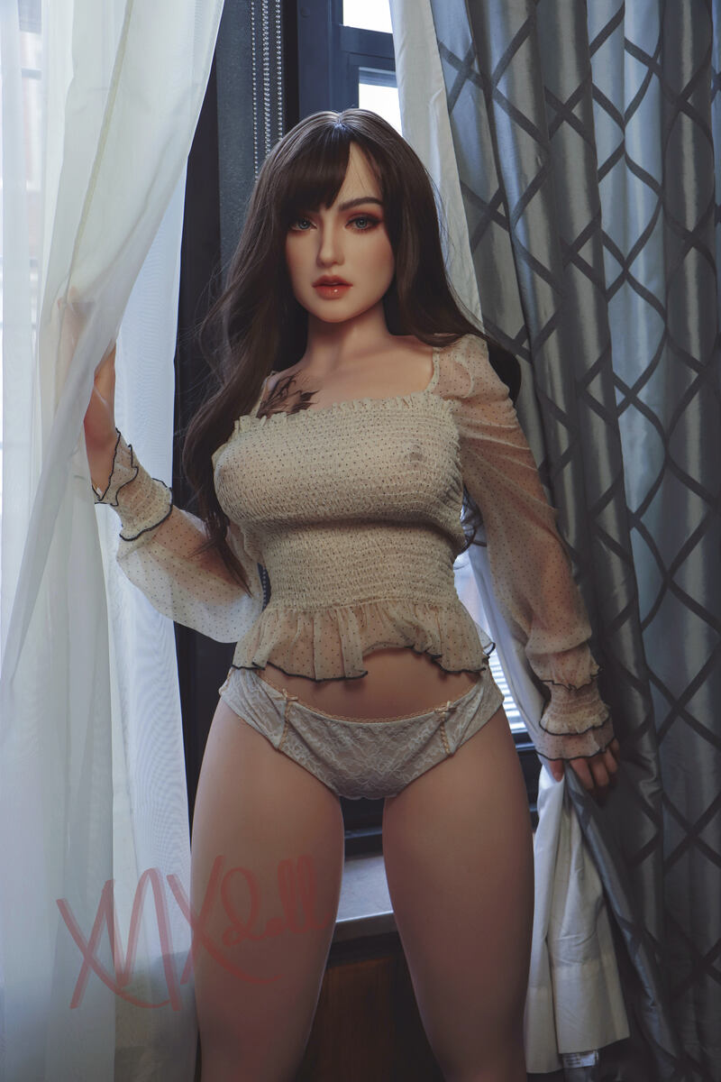 Picture of XNX Sino Doll 163cm/5ft4 E-cup Silicone Sex Doll – Amy Wallis