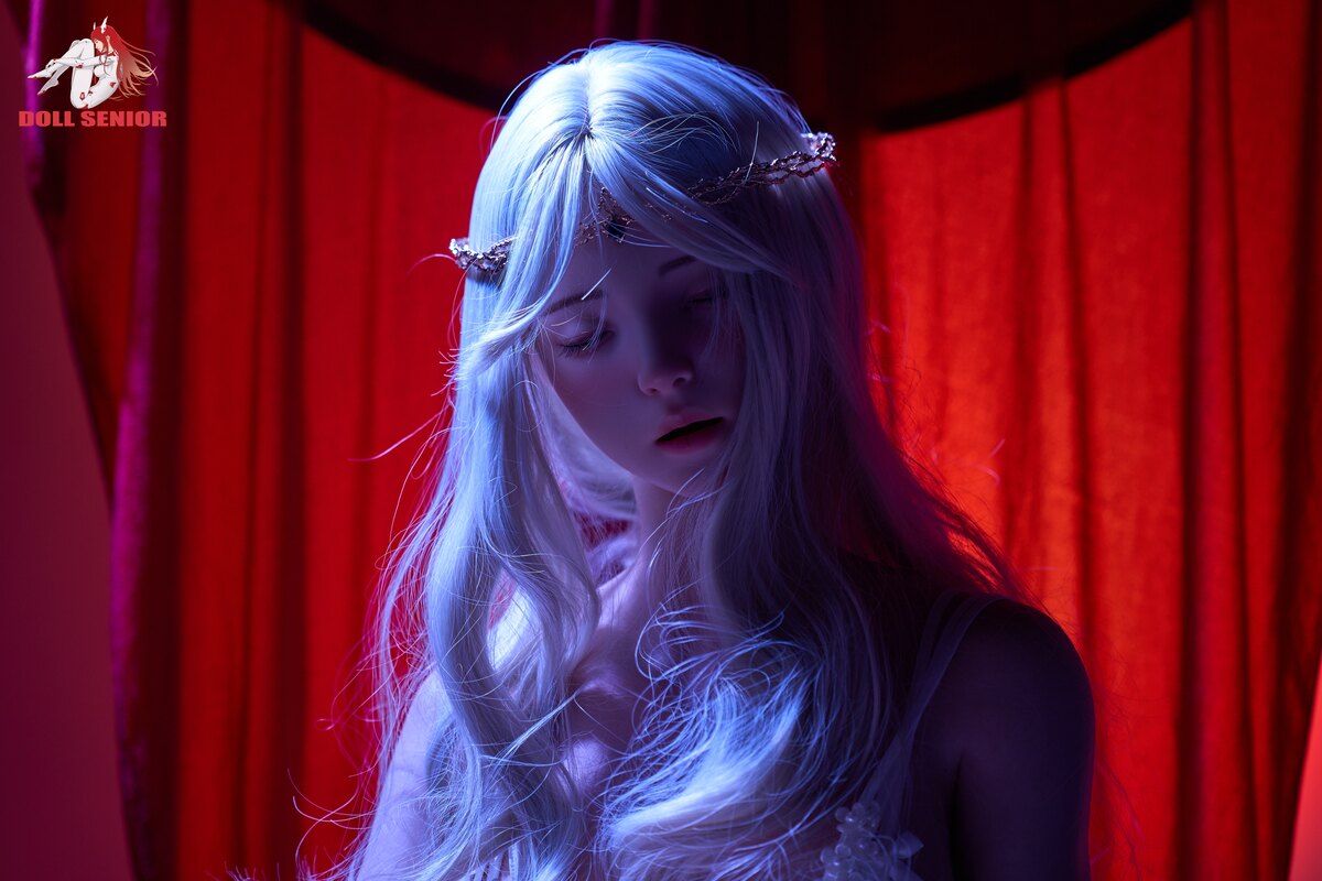 Picture of Doll Senior Silicone Sex Doll 165cm/5ft5 F-cup Silicone Sex Doll – Dream (Real Skin Texture Version & Closed-Eye Version)