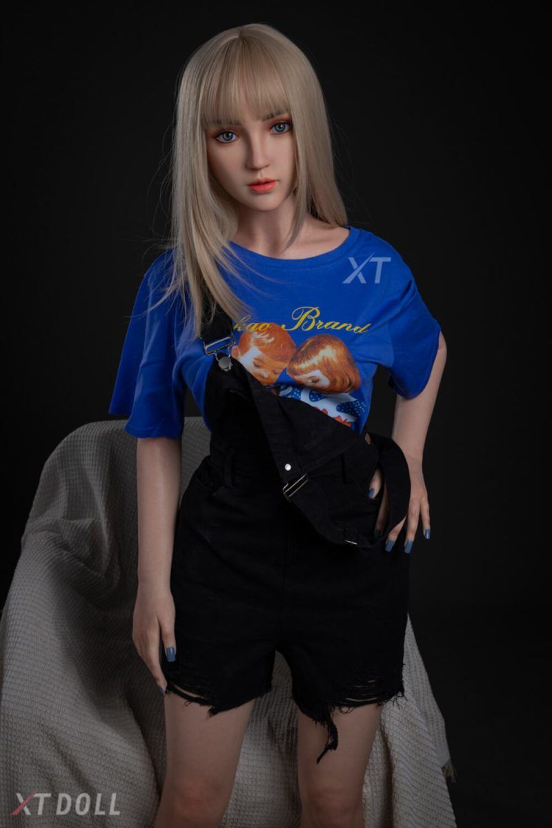 Picture of 164cm/5ft5 C-cup Silicone Sex Doll – Lisa