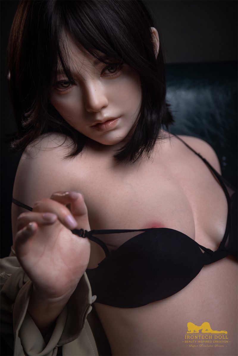 Picture of Irontech Silicone Sex Doll 163cm/5ft4 S40 Eileen