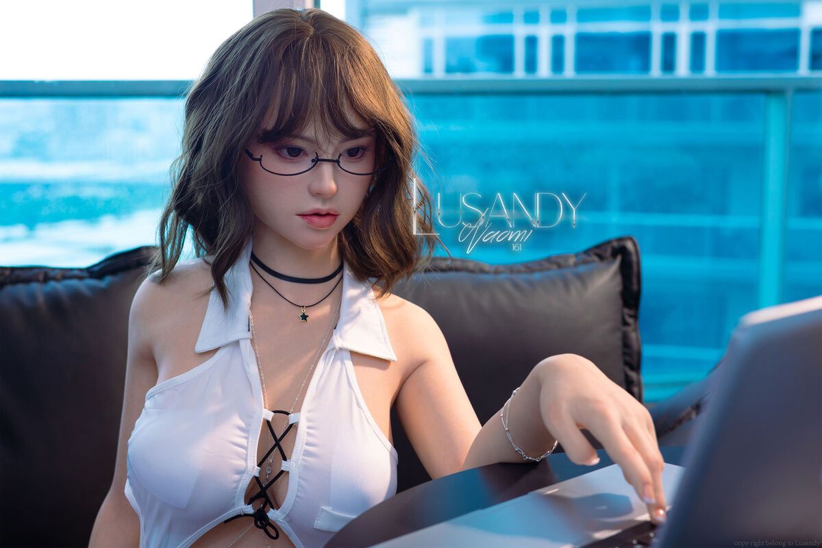 Picture of Lusandy 161cm/5ft3 B-cup Silicone Sex Doll – Naomi