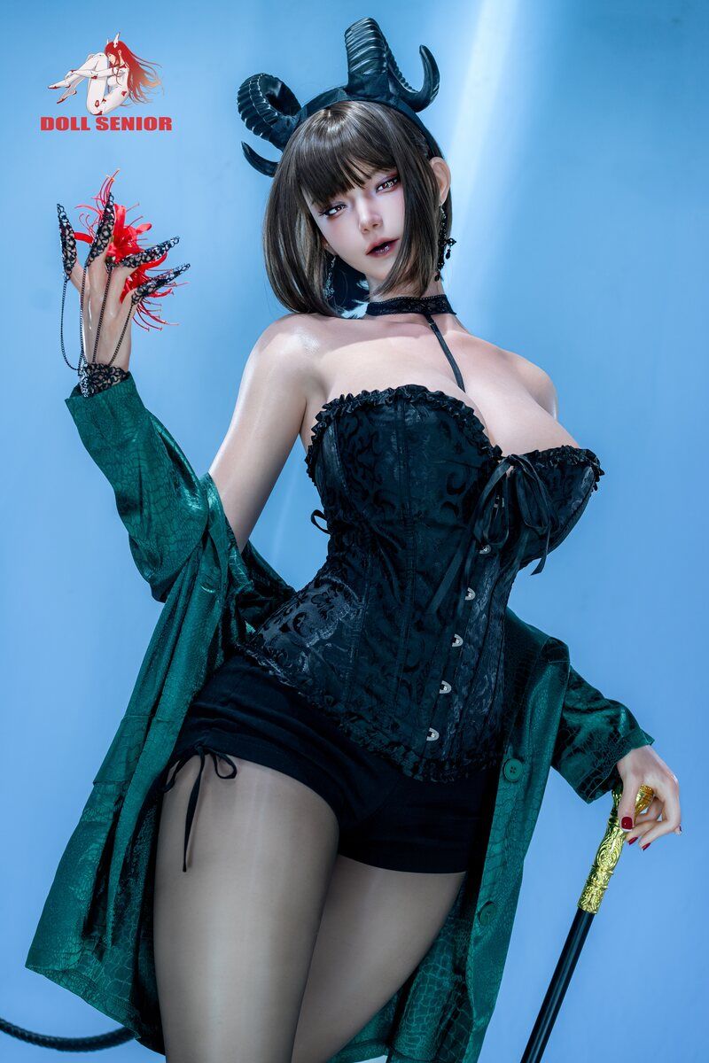 Picture of Doll Senior 170cm/5ft7 G-cup Silicone Sex Doll – Capricorn (Real Skin Texture Version)