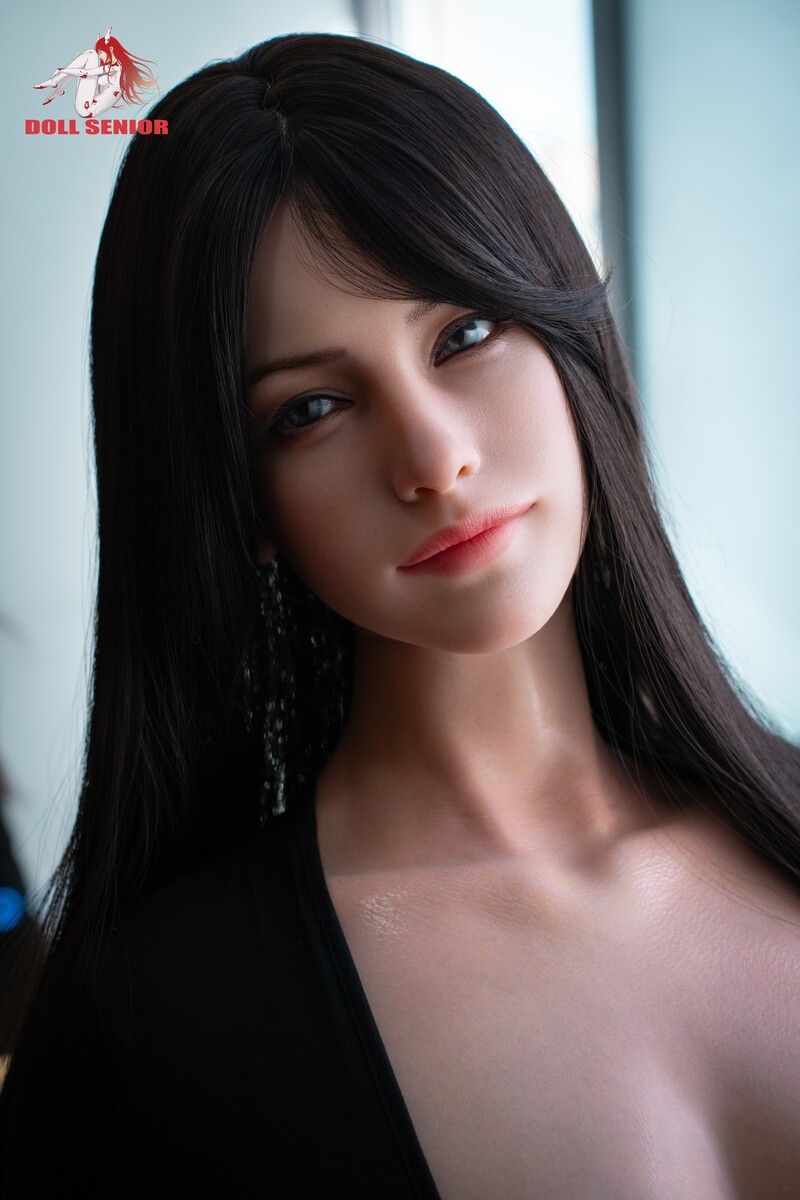 Picture of Doll Senior 170cm/5ft7 G-cup Silicone Sex Doll – Thalia (Real Skin Texture Version)