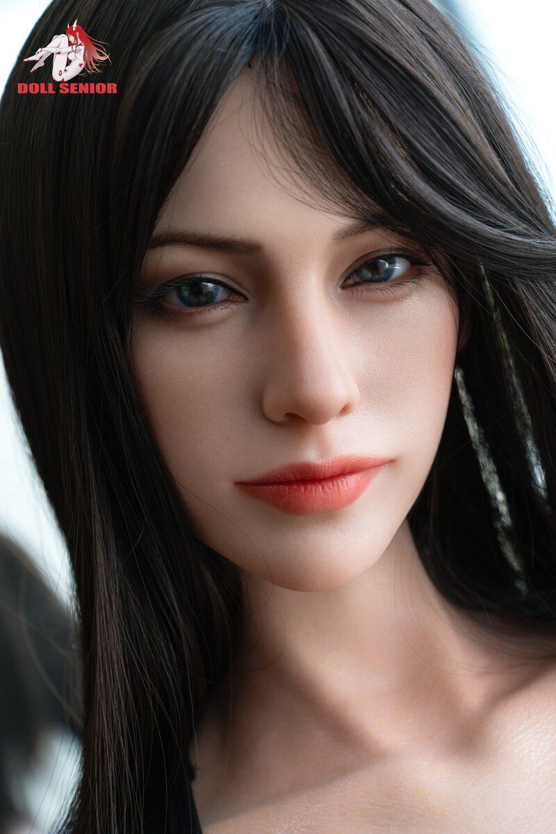 Picture of Doll Senior 170cm/5ft7 G-cup Silicone Sex Doll – Thalia (Real Skin Texture Version)