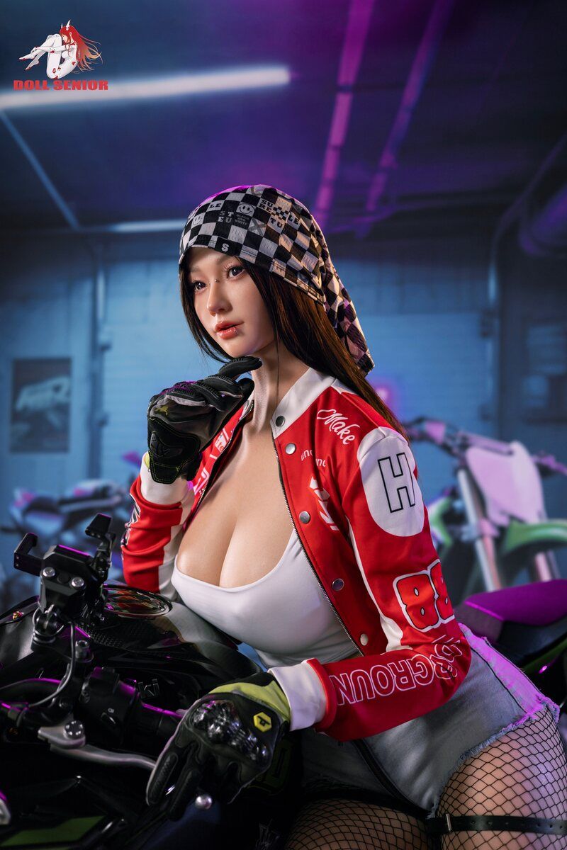 Picture of Doll Senior 170cm/5ft7 G-cup Silicone Sex Doll – Wuxue (Real Skin Texture Version)