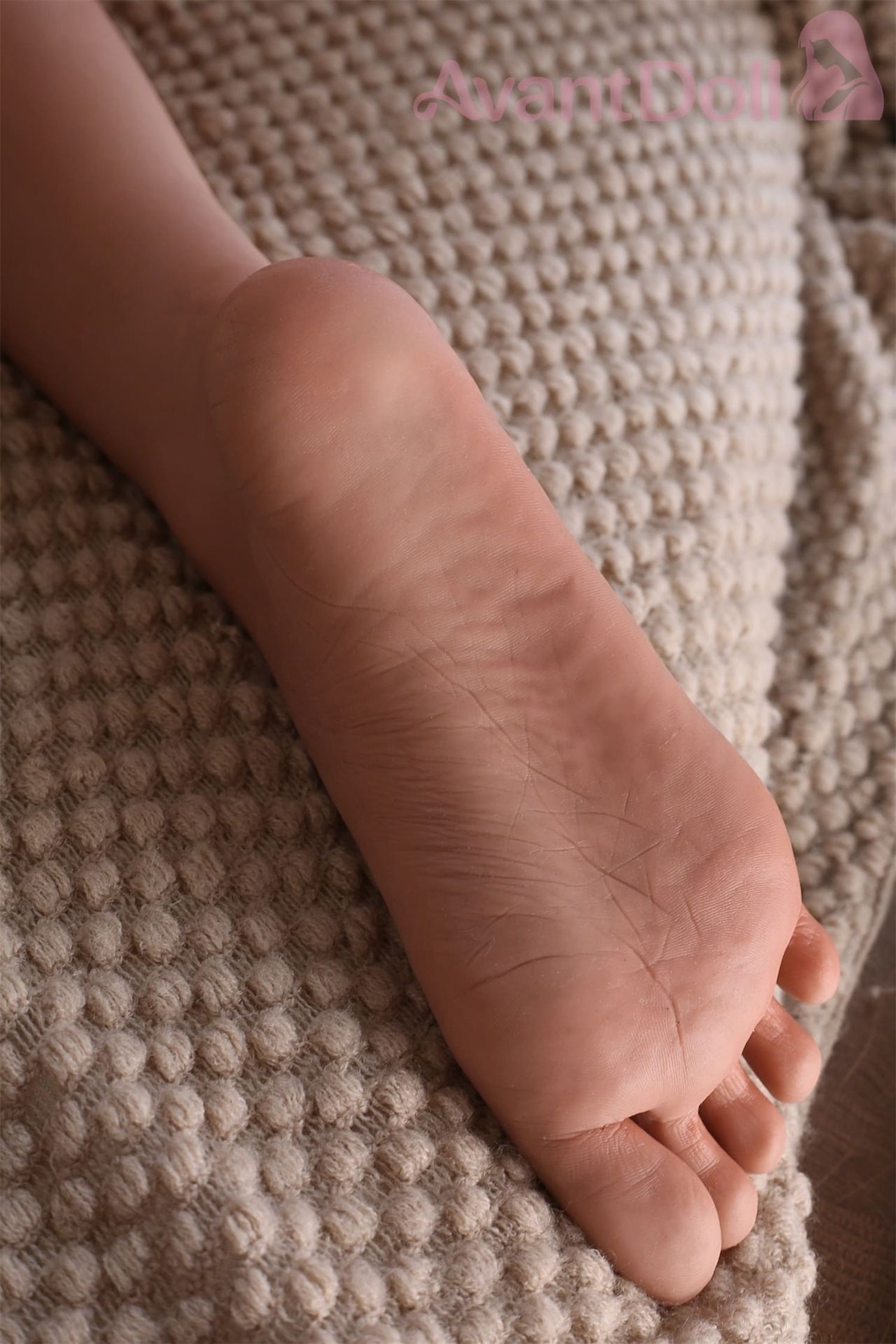 Picture of 165cm/5ft5 F Cup Real Skin Texture ROS Head Full Silicone Doll - Aria