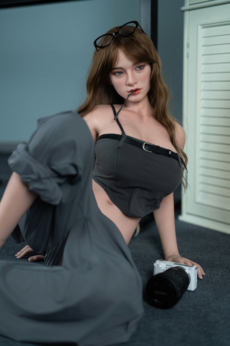 Picture of 170cm/5ft7 D-cup Silicone Head Hybrid Sex Doll – M12