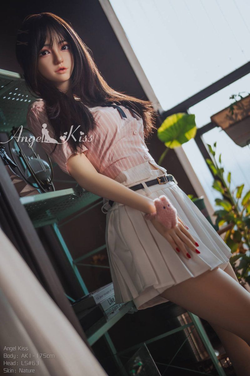 Picture of Angelkiss 175cm/5ft9 D-cup Silicone Sex Doll – Susie Pearson