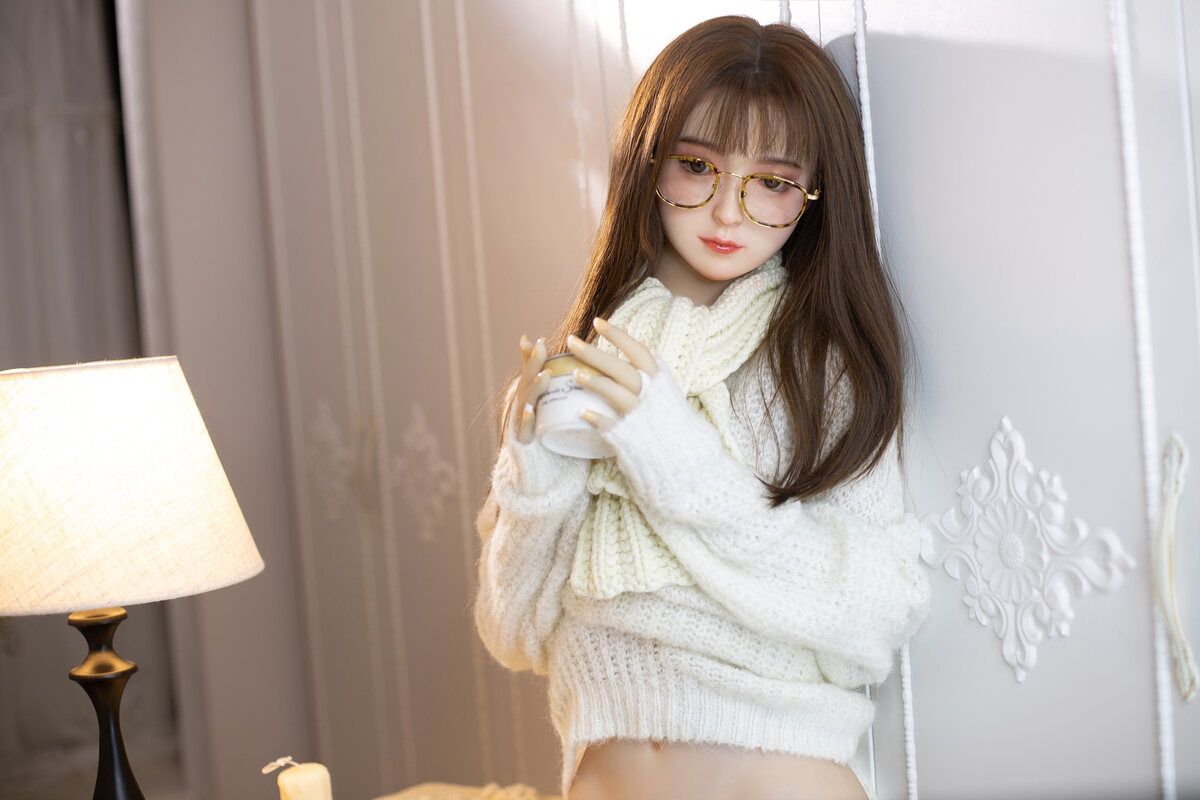 Picture of 148cm/4ft10 B-cup Silicone Head Sex Doll – Cleo