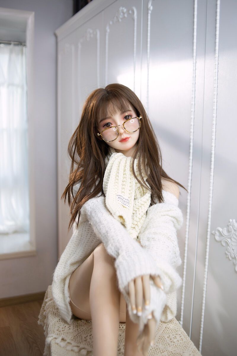 Picture of 148cm/4ft10 B-cup Silicone Head Sex Doll – Cleo