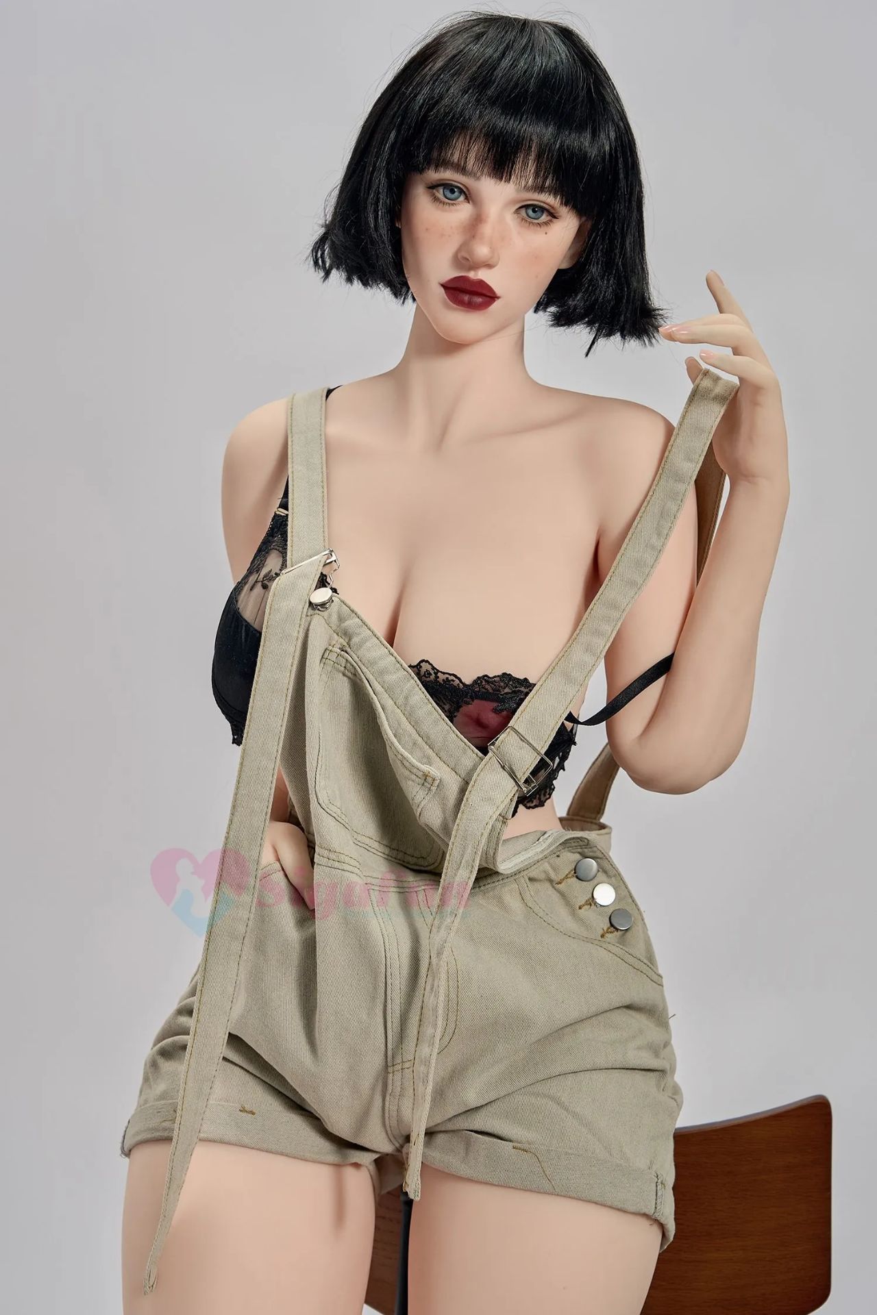 Picture of 164CM AI Love Doll Cecily Freedom Loving Artist [In Stock | US Only]