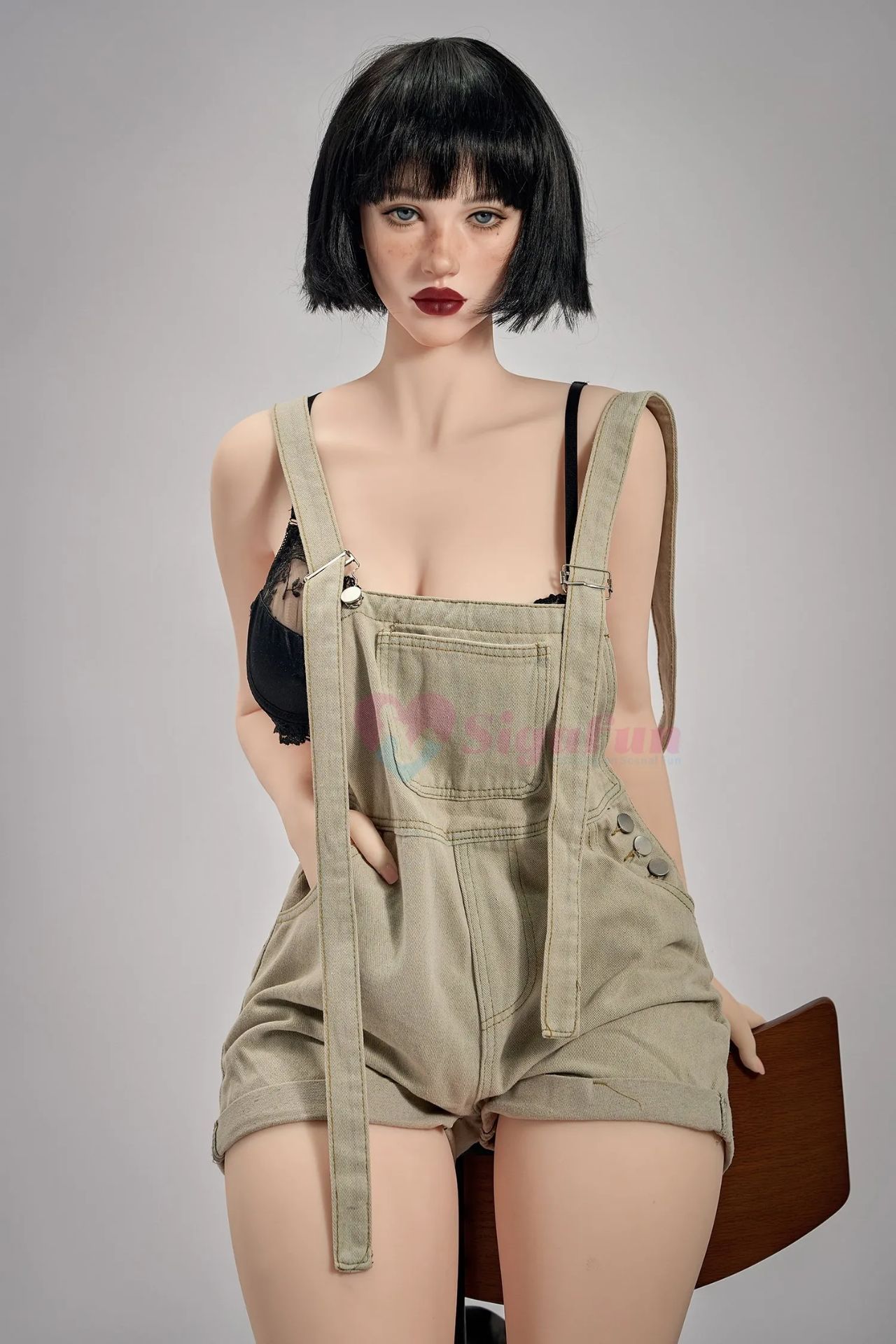 Picture of 164CM AI Love Doll Cecily Freedom Loving Artist [In Stock | US Only]
