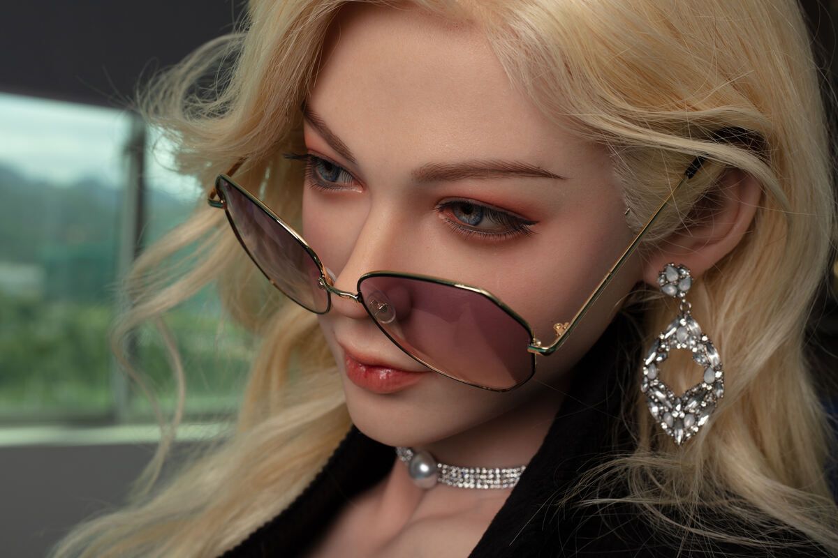 Picture of Starpery Doll 174cm/5ft8 C-cup Silicone Sex Doll – Eireen [In Stock | CA Only] (W.R. 4.0 Version)