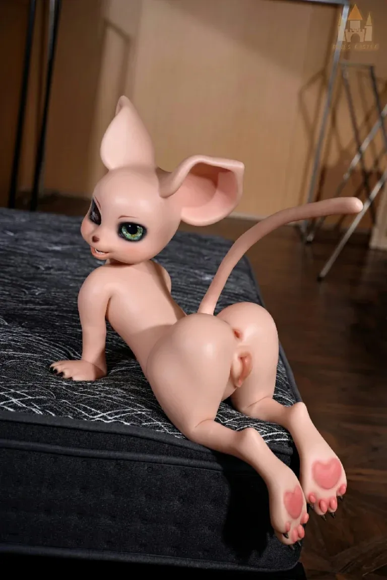 Picture of Dolls Castle 100CM SZ17 Fur Fapdolls Cream Mouse Silicone Doll