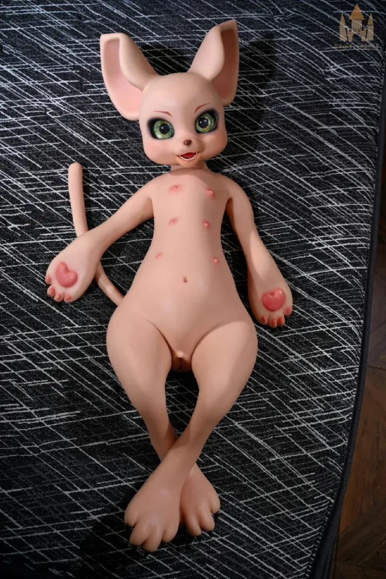 Picture of Dolls Castle 100CM SZ17 Fur Fapdolls Cream Mouse Silicone Doll