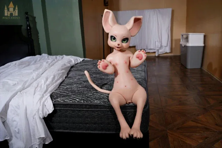 Picture of Dolls Castle 100CM SZ17 Fur Fapdolls Cream Mouse Silicone Doll