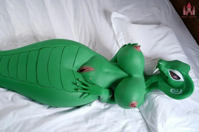 Picture of Dolls Castle Silicone Green Skin Tone 160CM Snake Doll Skalor