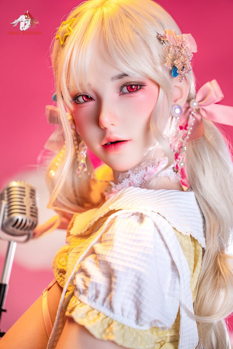 Picture of Doll Senior 170cm/5ft7 G-cup Silicone Sex Doll – Linsha (Real Skin Texture Version)